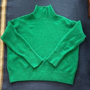 Emerald Green Women's Turtleneck Sweater